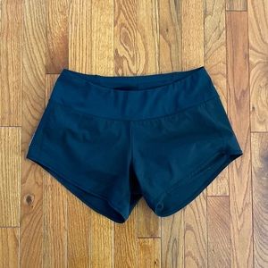 Oiselle Roga running shorts